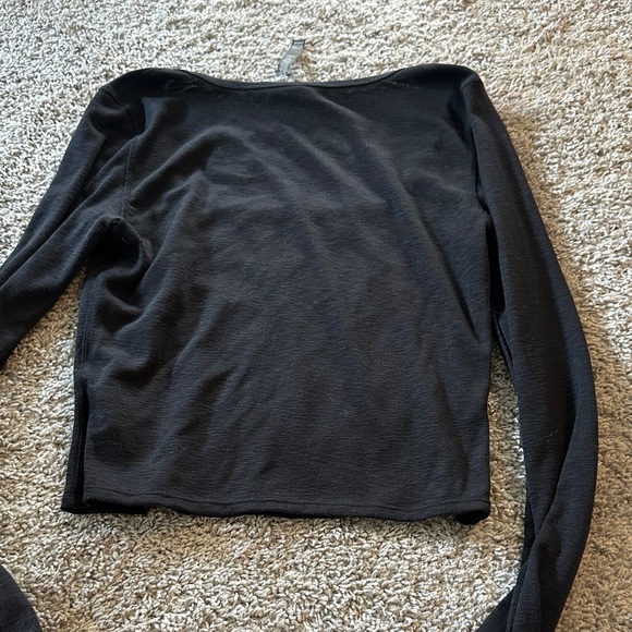 Vuori Black Square Neck Long Sleeve - Picture 5 of 5